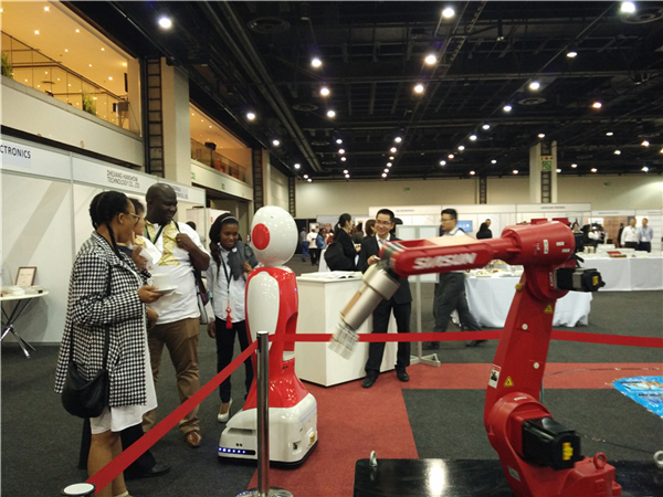 ���׹ٷ�-�������������·���-�Ϸ�����չ��չ��Ƭ (1).jpg